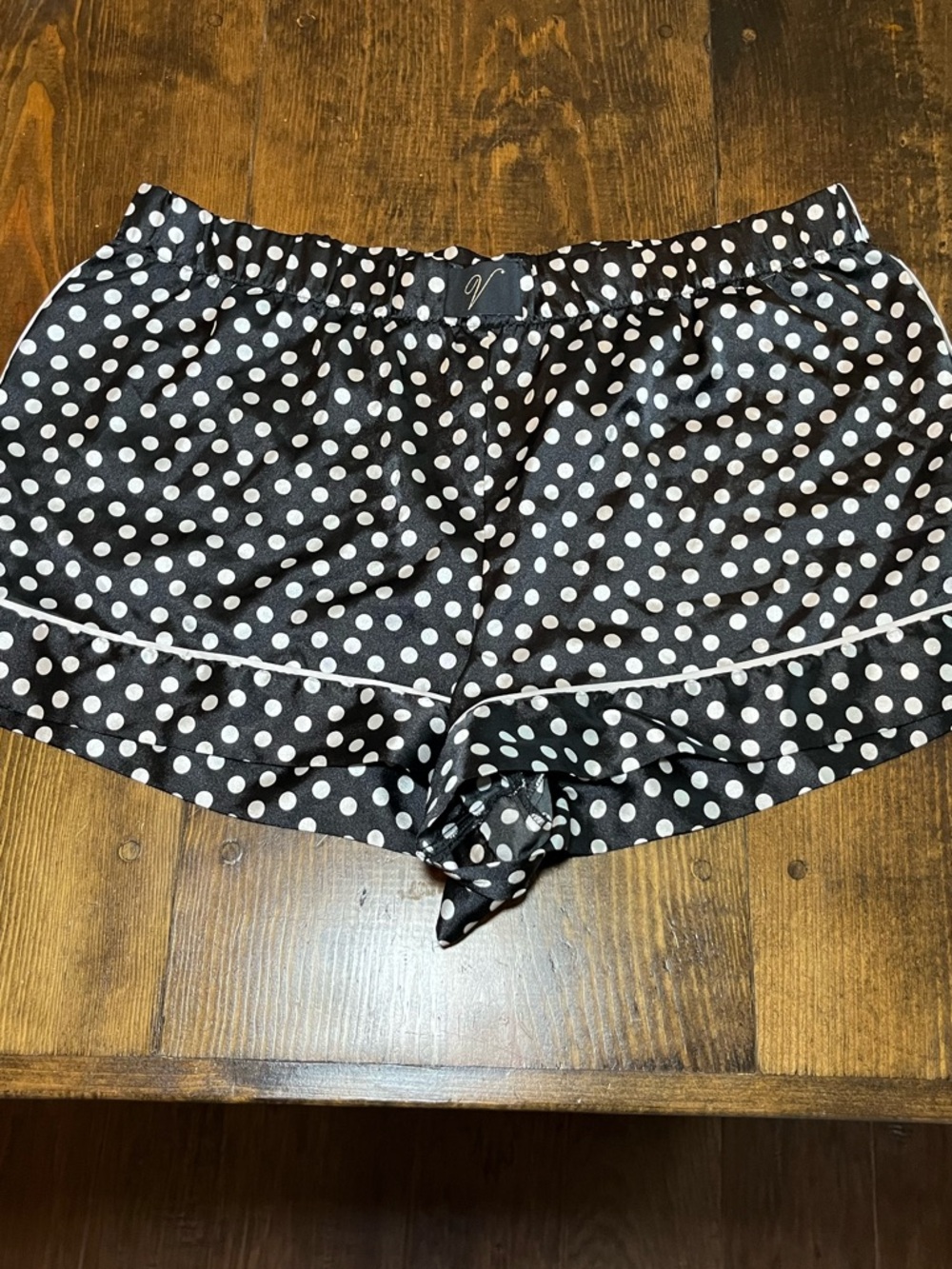 Victoria's Secret Black and White Polka Dot Satin Sleep Shorts, sz XL
